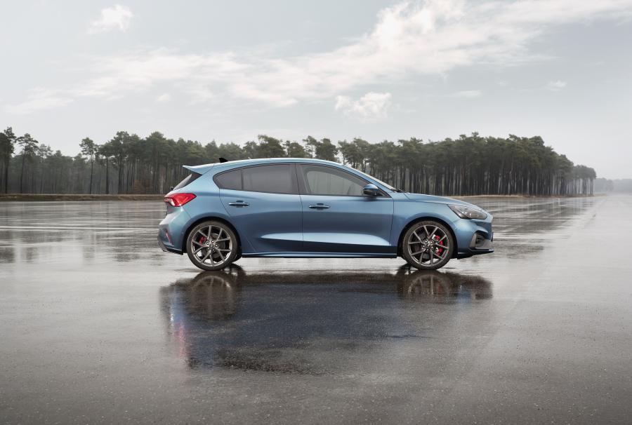  Ford Focus ST 2019 года  (WW) (фото 15 из 43)